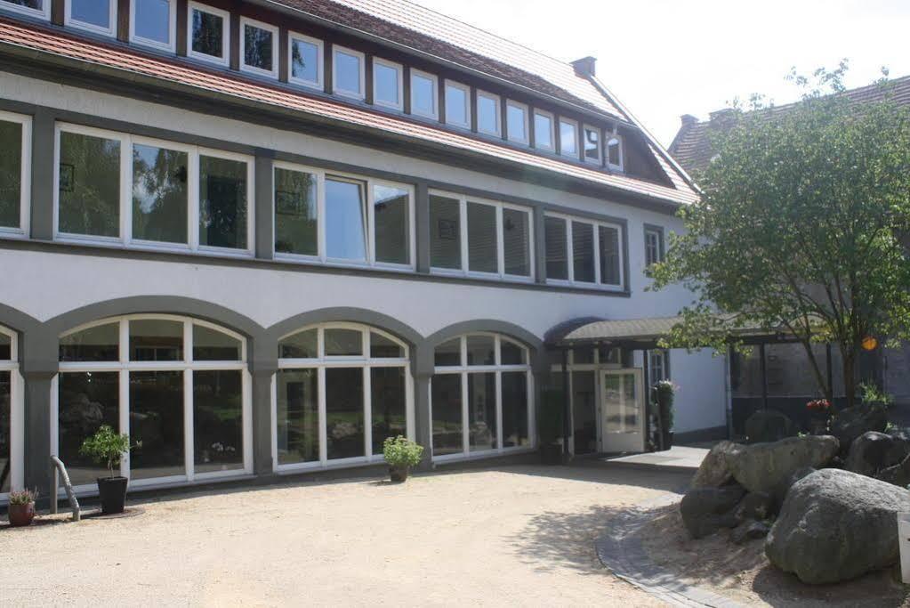 Dein Gutshof Hotel & Ferienwohnungen Гёрлиц Экстерьер фото