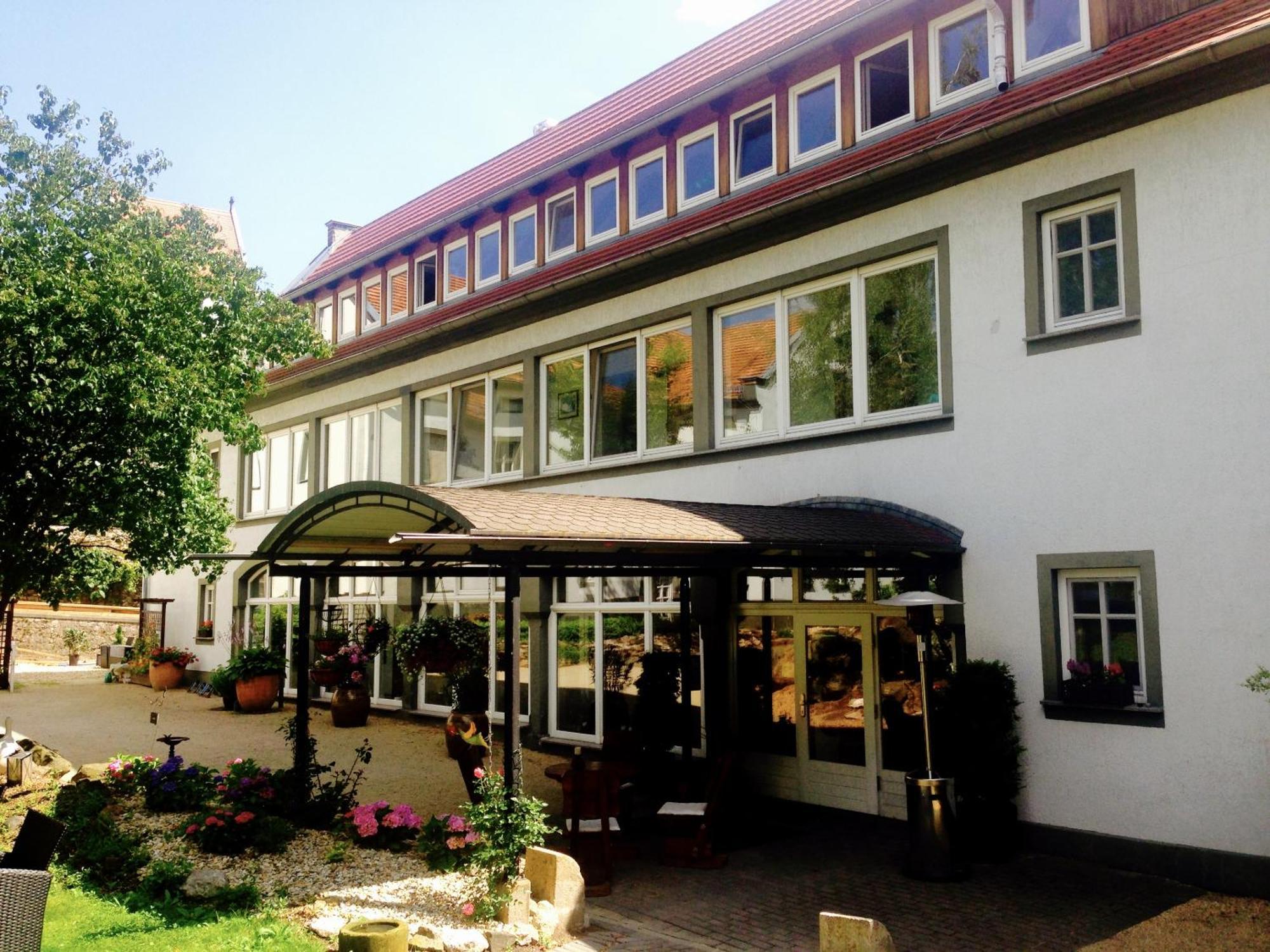 Dein Gutshof Hotel & Ferienwohnungen Гёрлиц Экстерьер фото