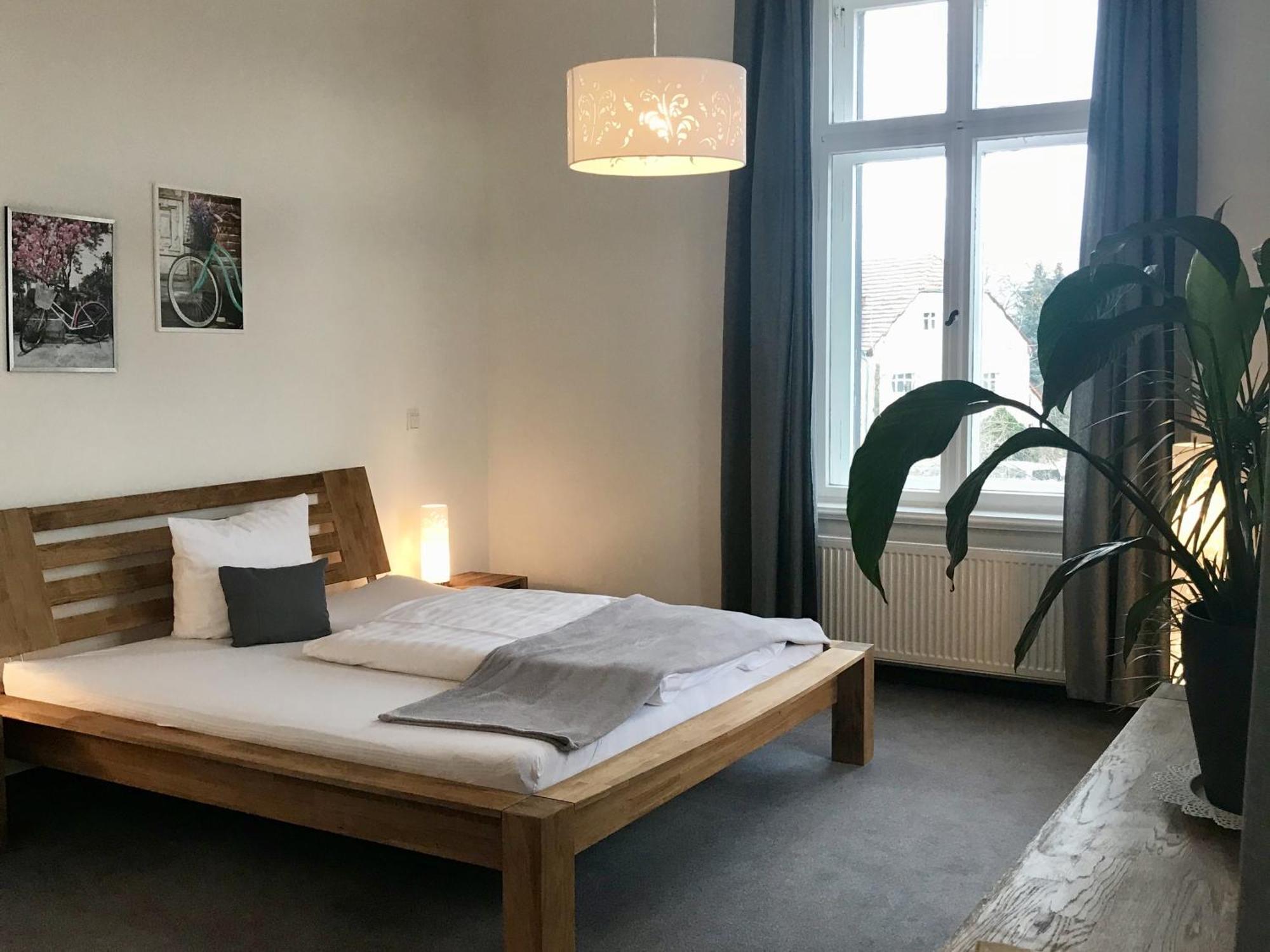 Dein Gutshof Hotel & Ferienwohnungen Гёрлиц Номер фото
